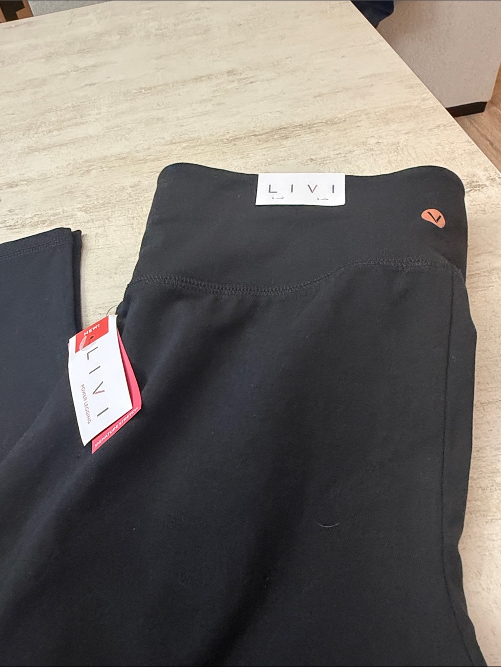 Livi Active Black Leggings for Women. 14/16